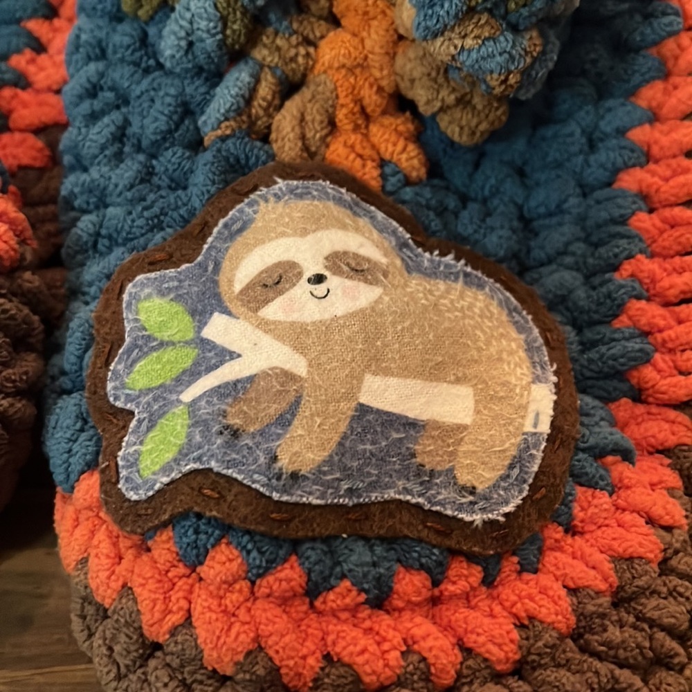 SNUGGLY SLOTH Slippers - Cozy Chenille Slipper Socks. - Picture 7 of 7